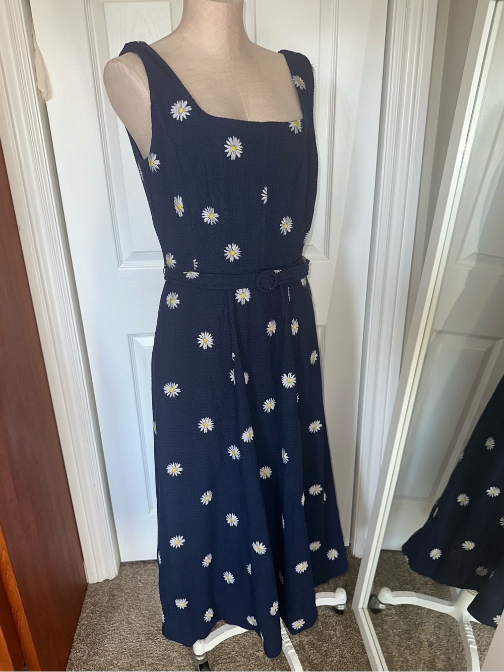 Taylor Navy Daisy Print Midi Dress with Belt - Picture 5 of 7